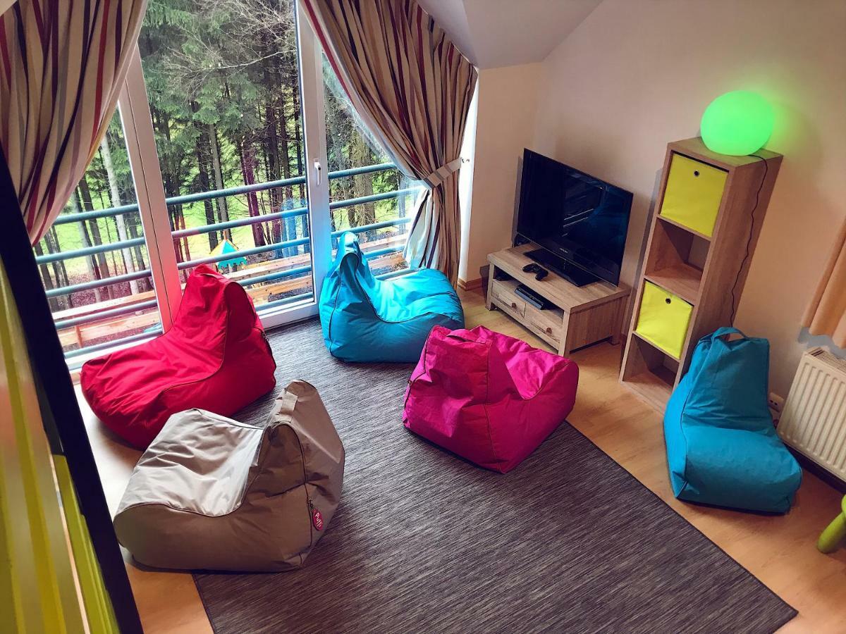 Villa Dakota - Jacuzzi, Zwembad, Playstation Дюрбюи Экстерьер фото